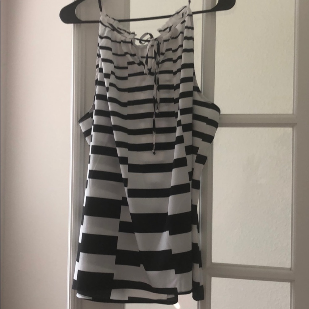 Black and white top